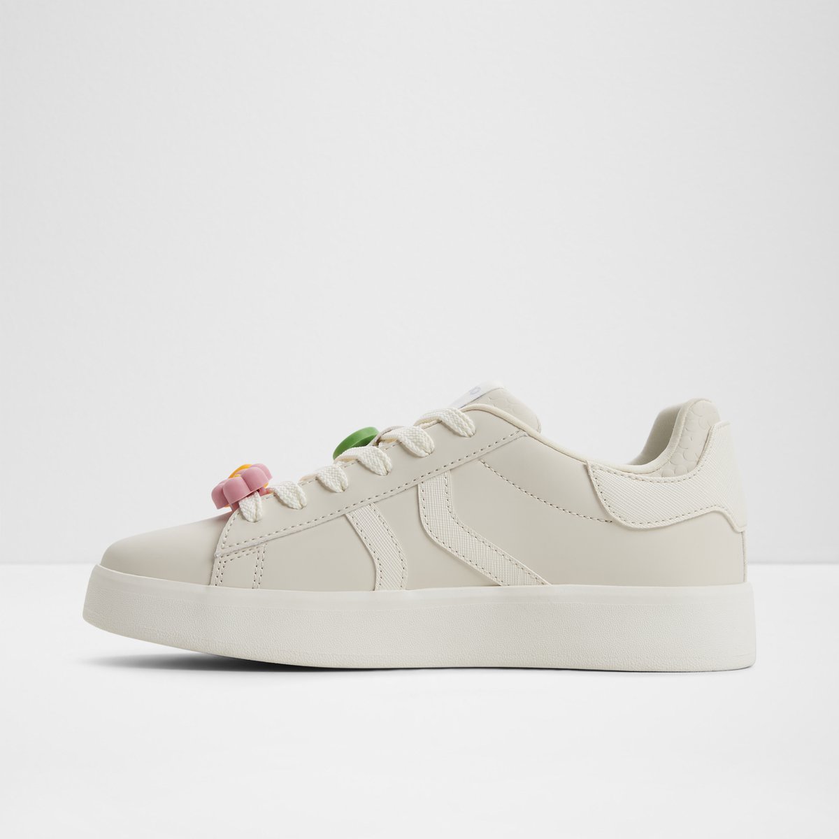 Hypertmc Women's Low-Top Sneakers