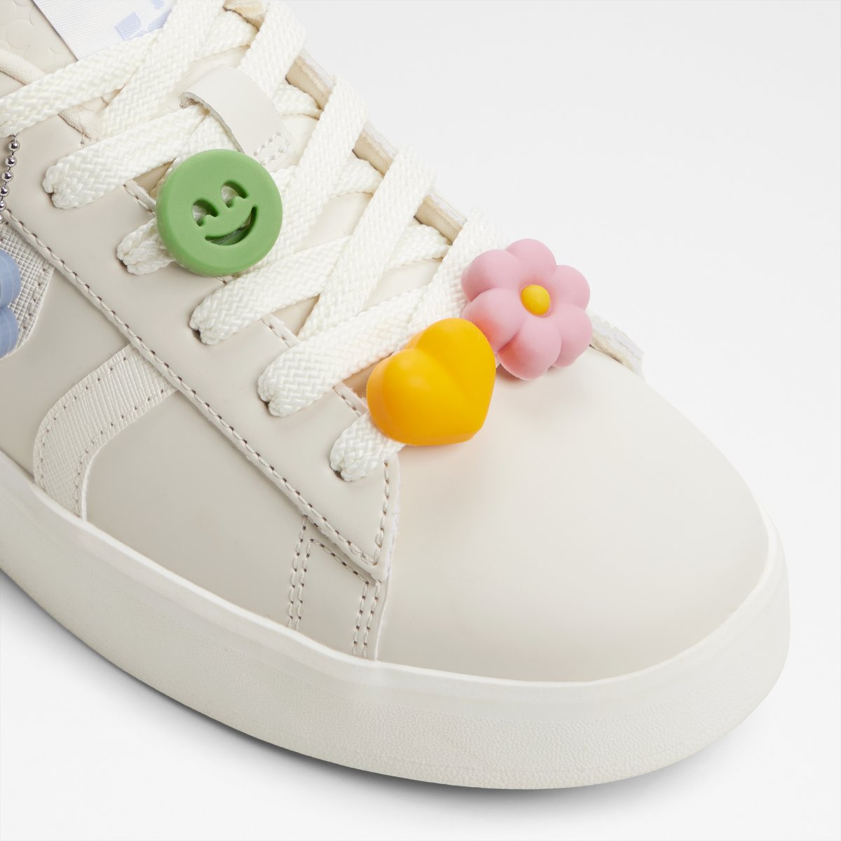 Hypertmc Women's Low-Top Sneakers