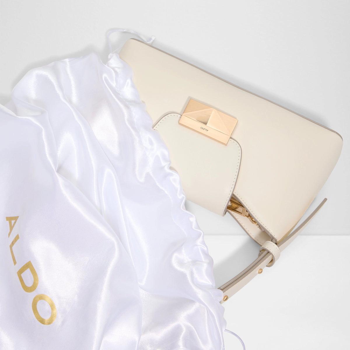 Itshoulder Shoulder Bag