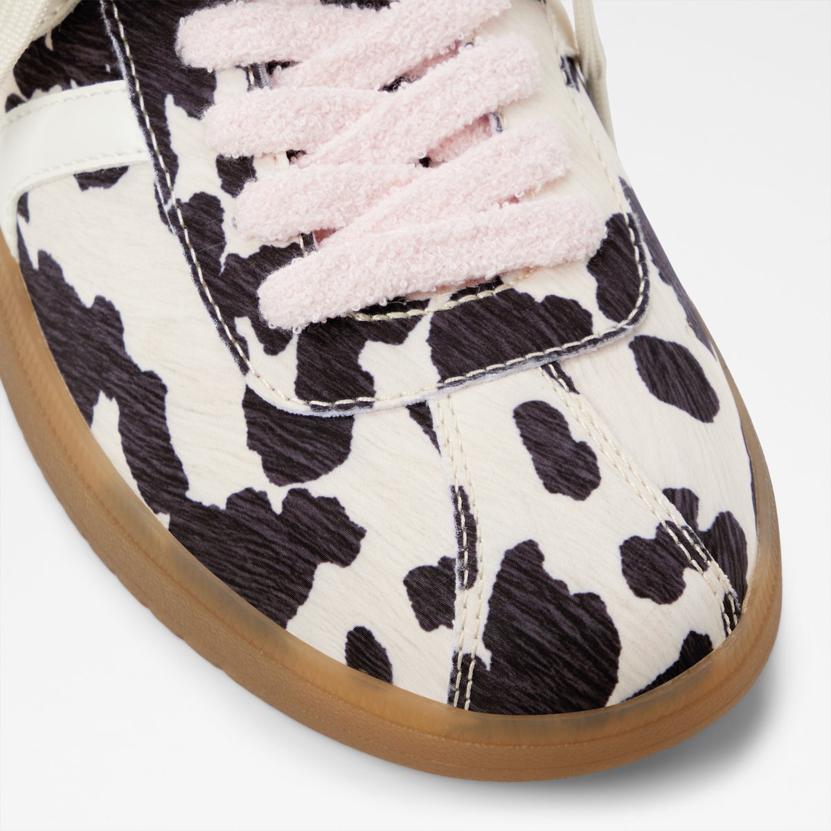 Itsneaker Low-Top Sneakers