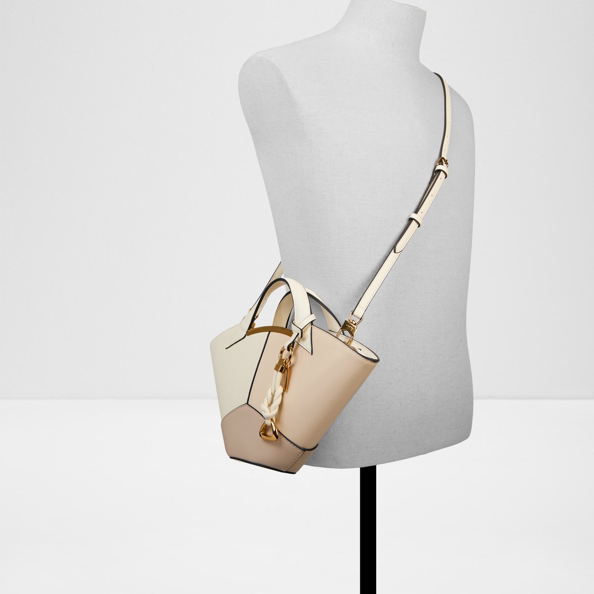 Iveymia Top Handle Bag