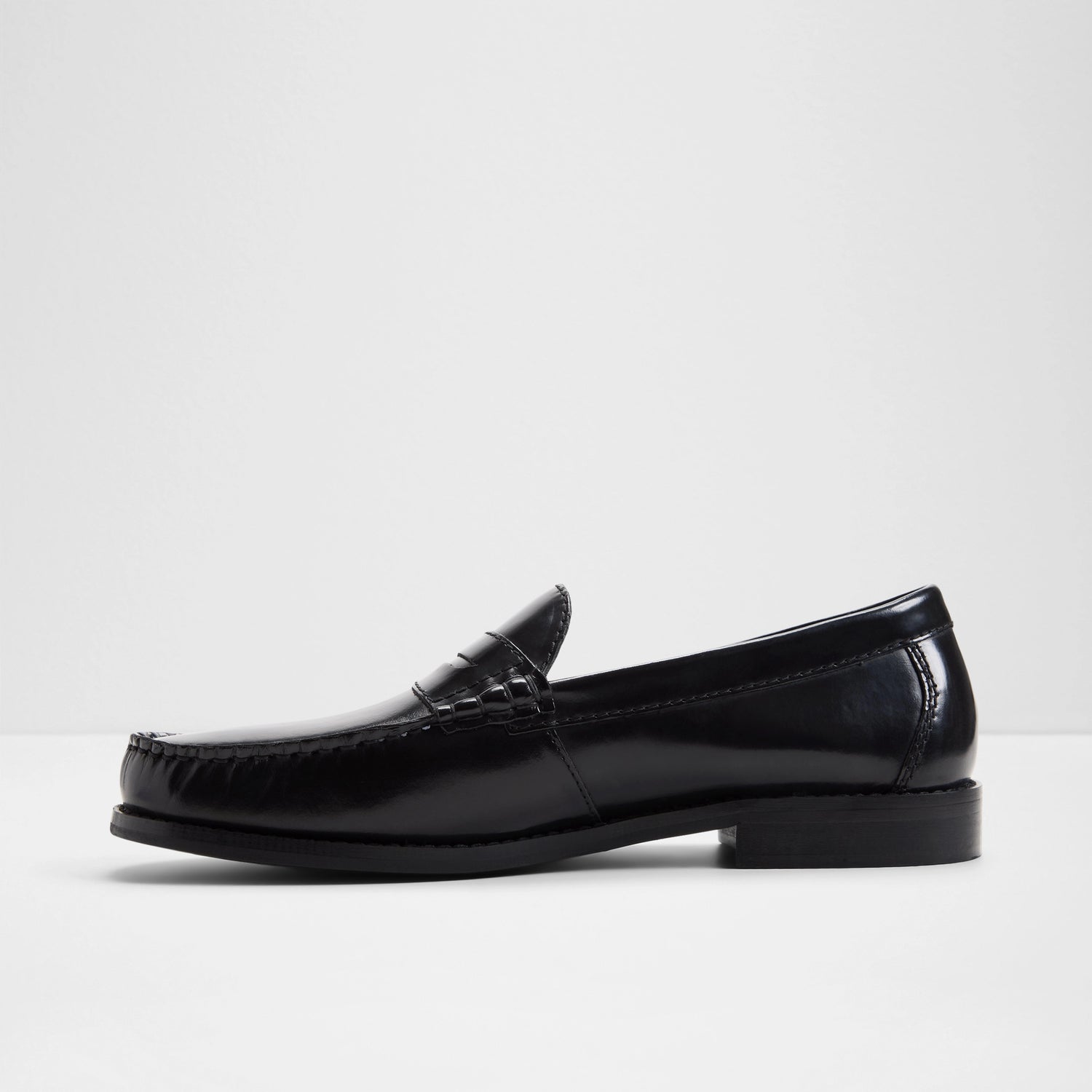 Jarey Loafers