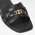 Jennaleriel In Flat Sandals