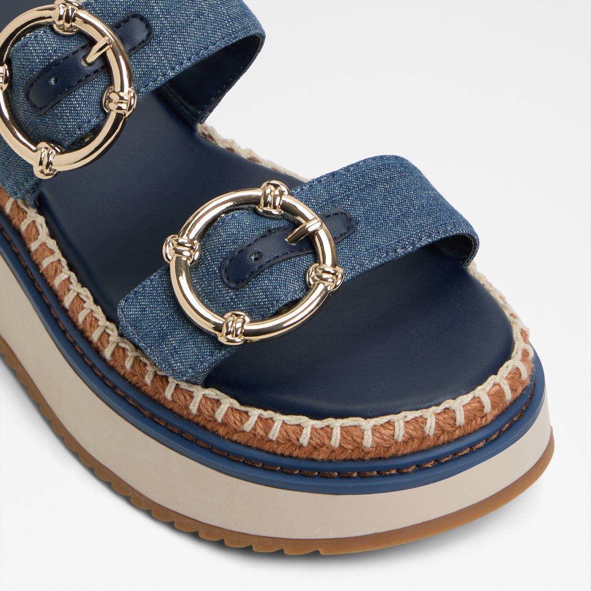 Kaeithien Wedge Sandals