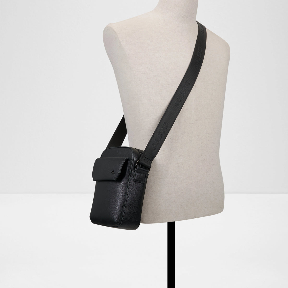 Kennethe Cross Body Bag