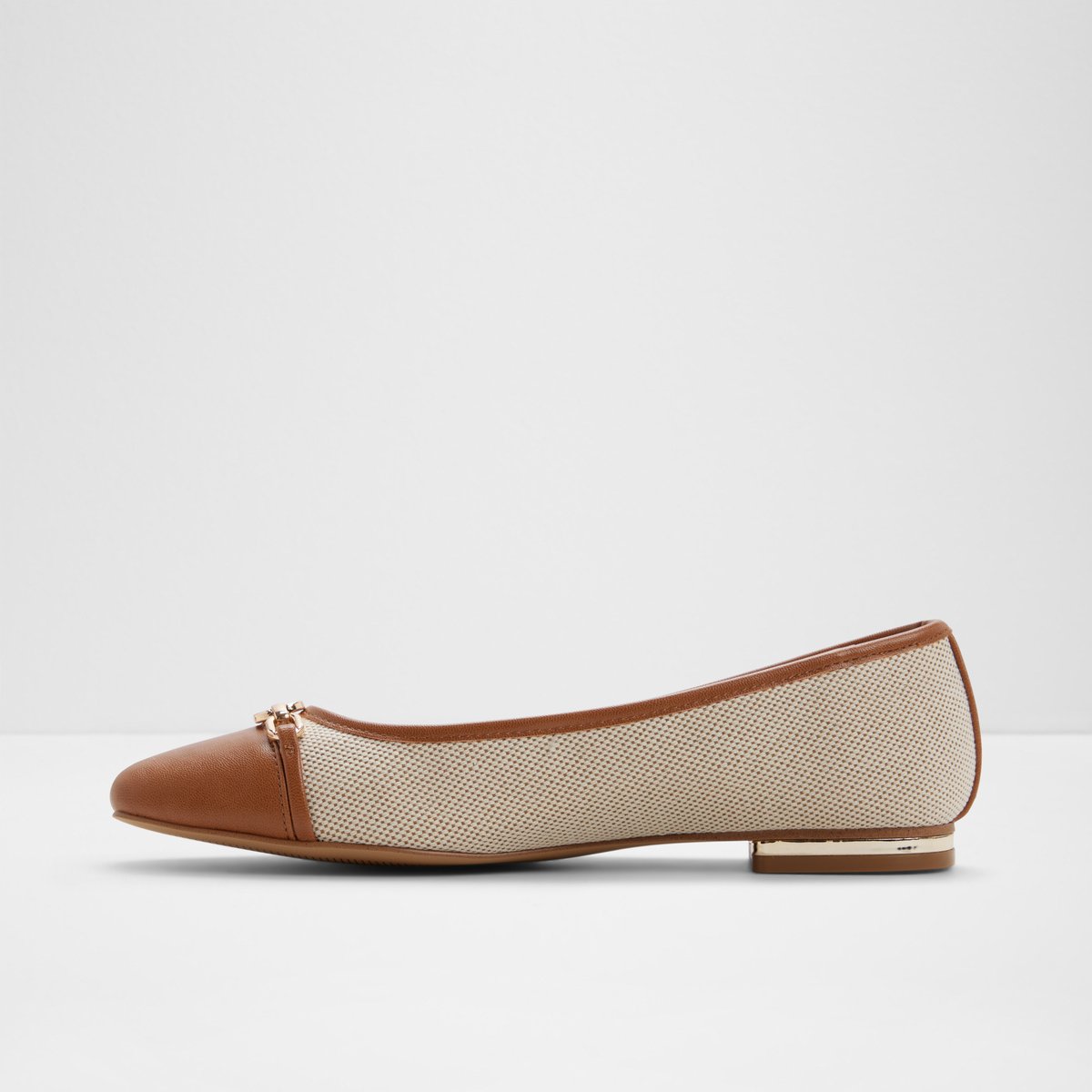 Krishelle Ballet Flats