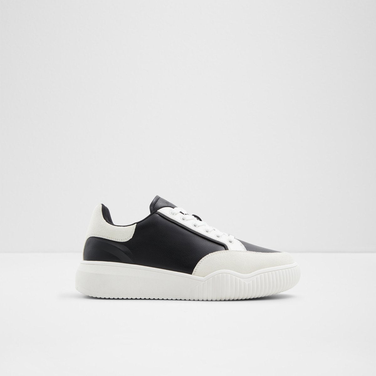 Kylian Low-Top Sneakers