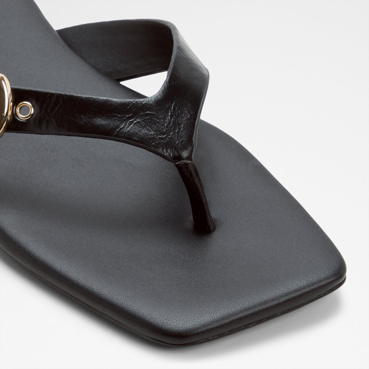 Leonnia Flat Sandals