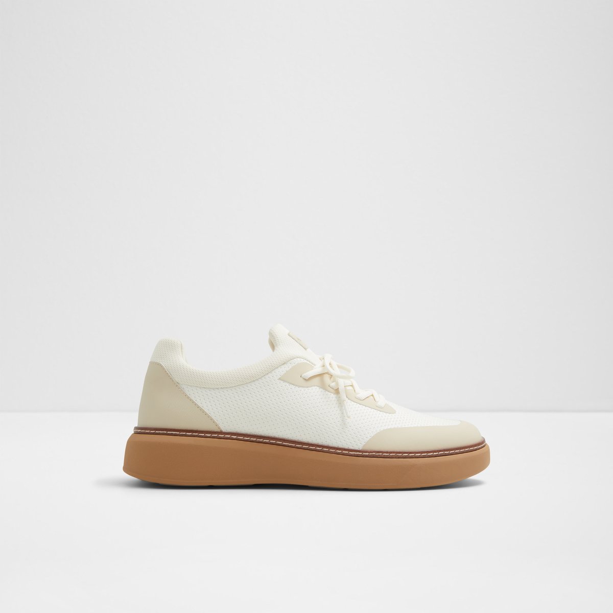 Lewiston Low-Top Sneakers