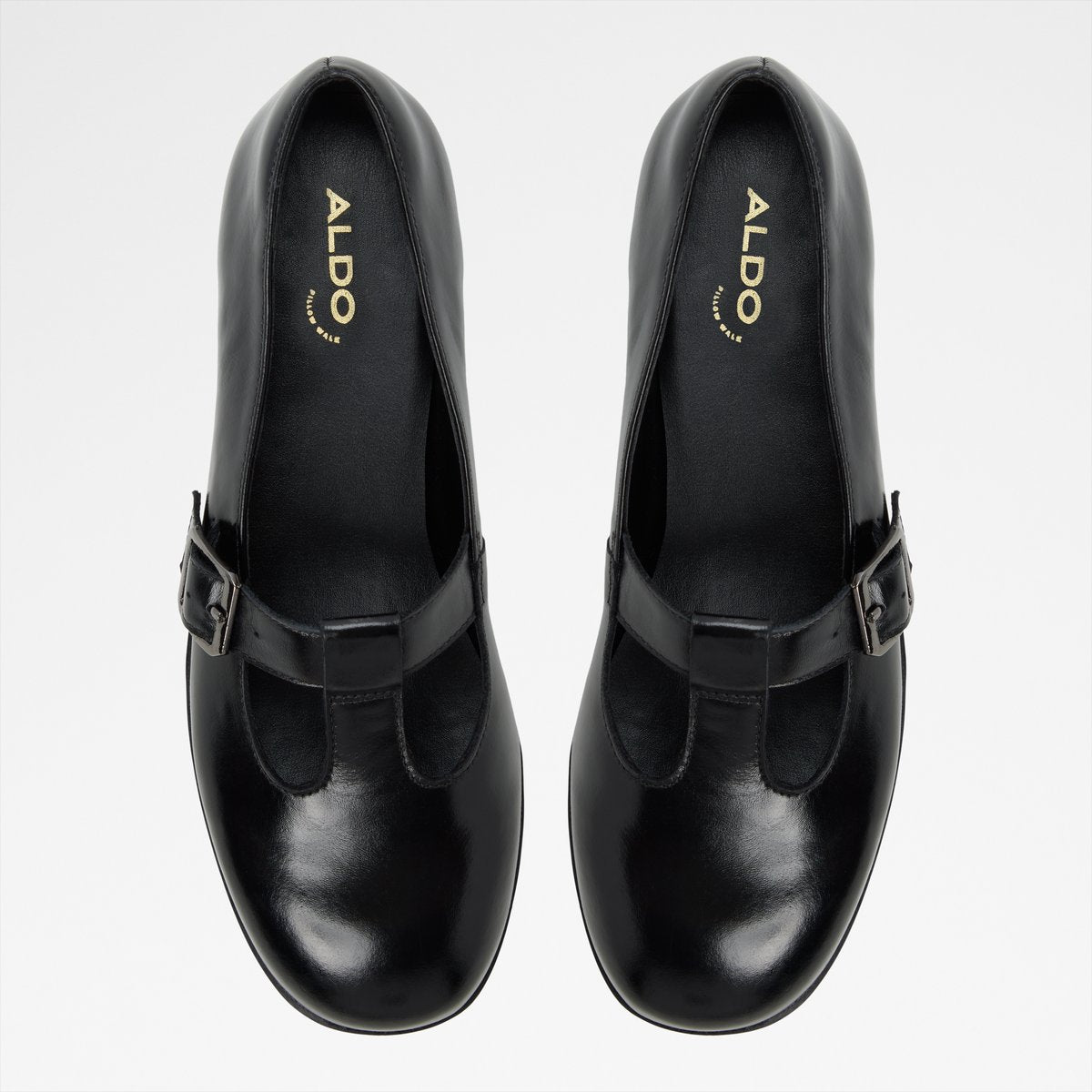 Lothilarin-In Flat Mary Janes