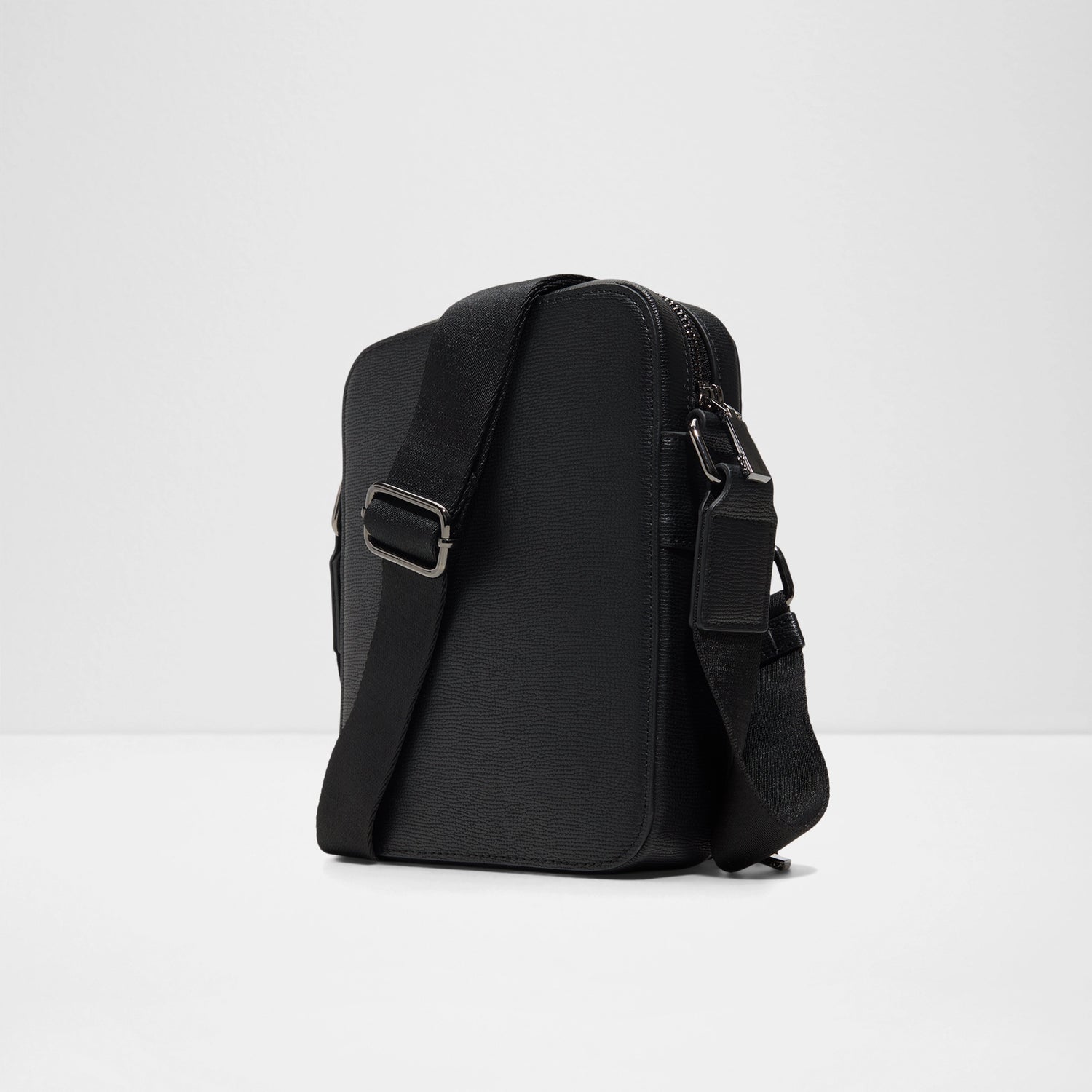 Maximillianus Cross Body Bag