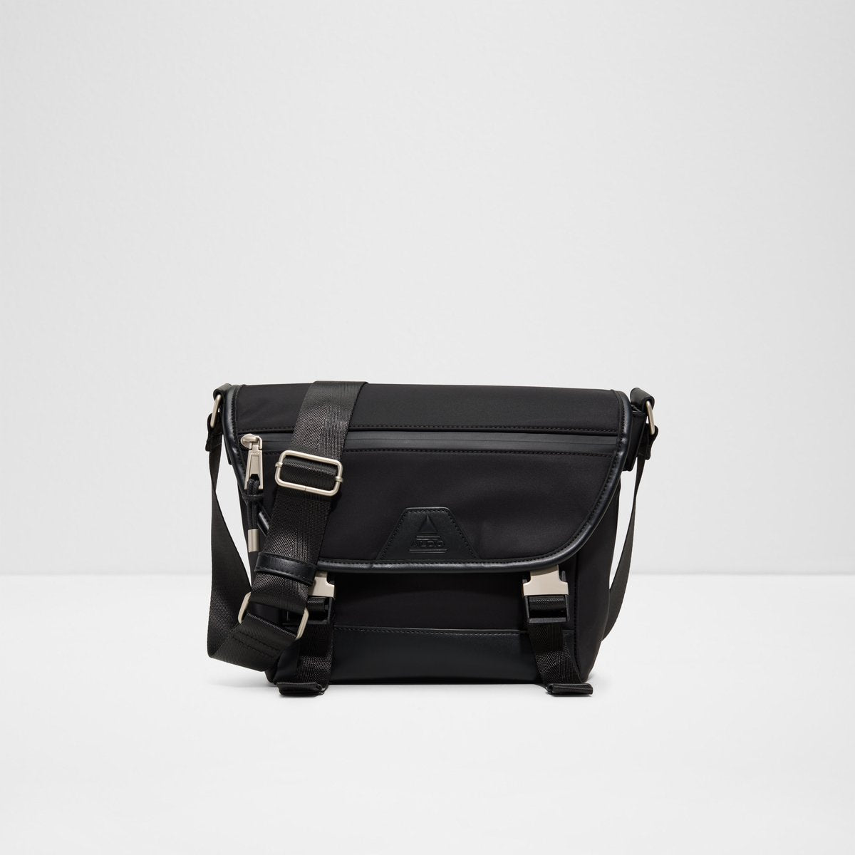 Melinnor Messenger Bag