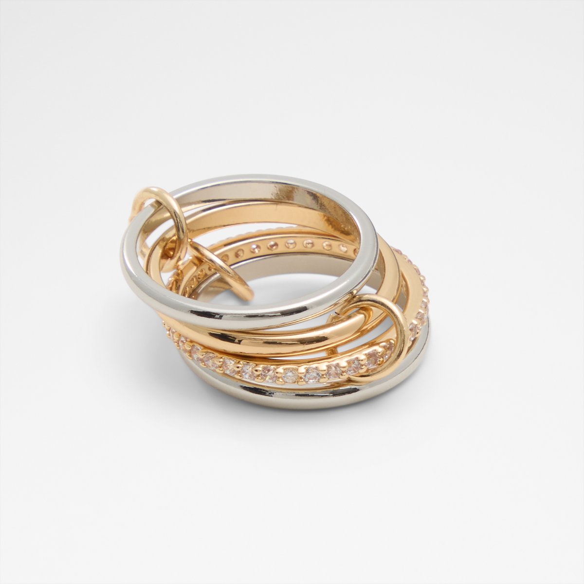 Meralia Rings