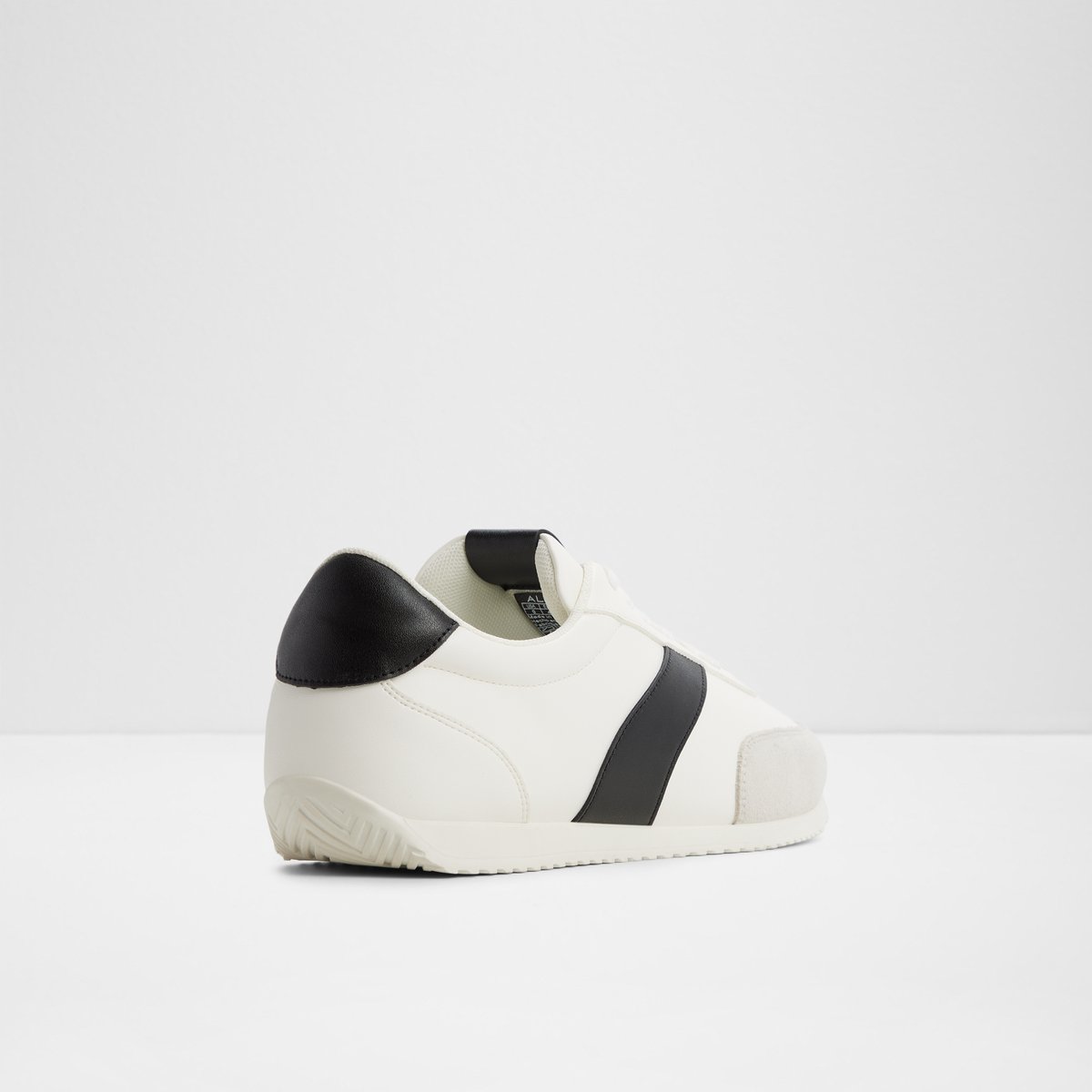 Nathaniel Low-Top Sneakers