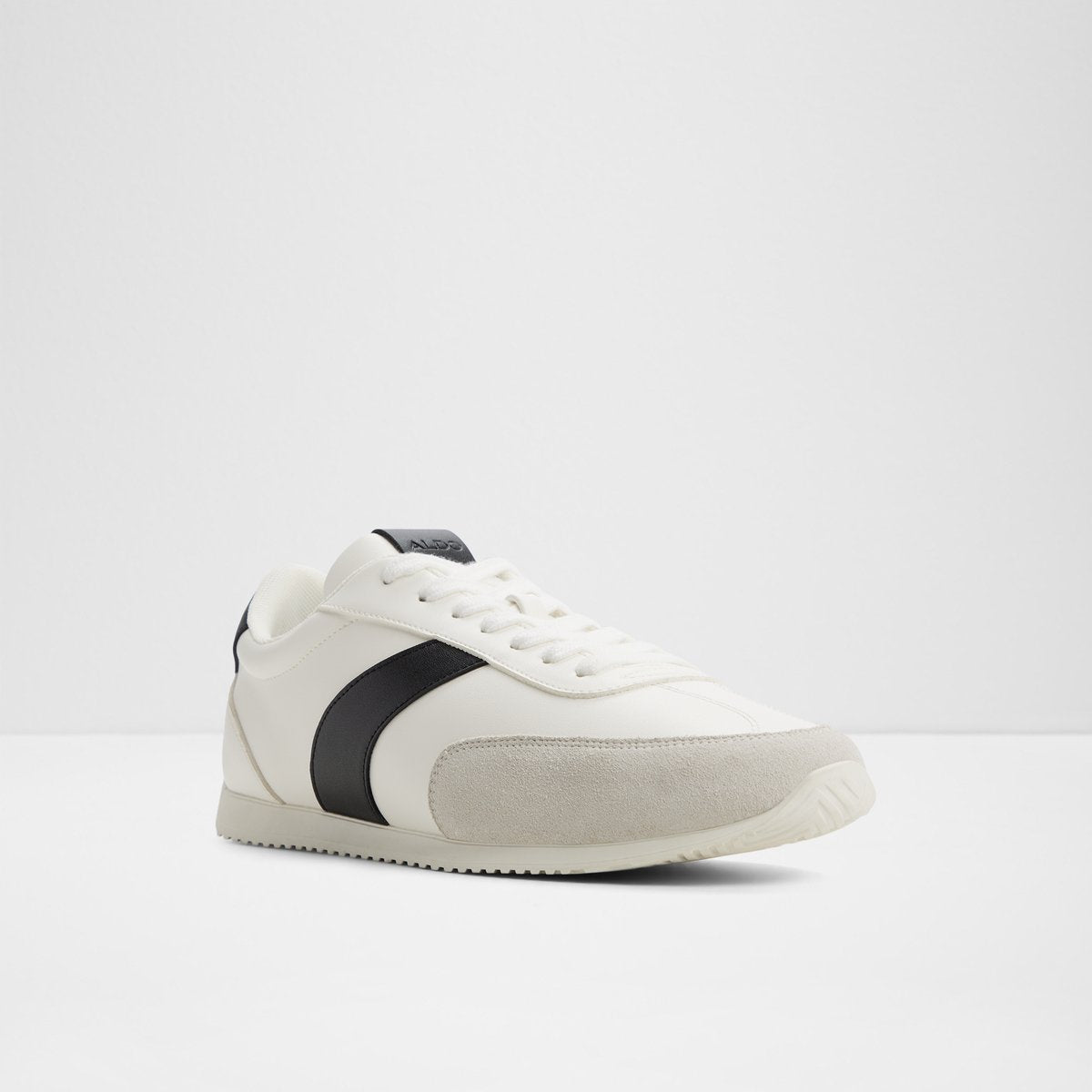 Nathaniel Low-Top Sneakers