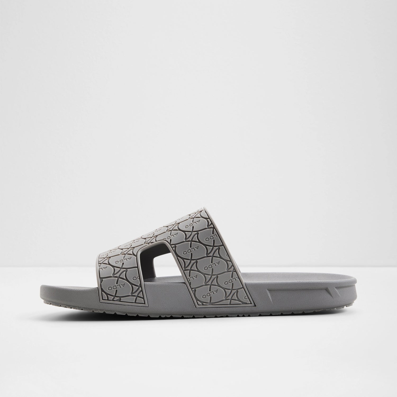 Oskar Slide Sandals