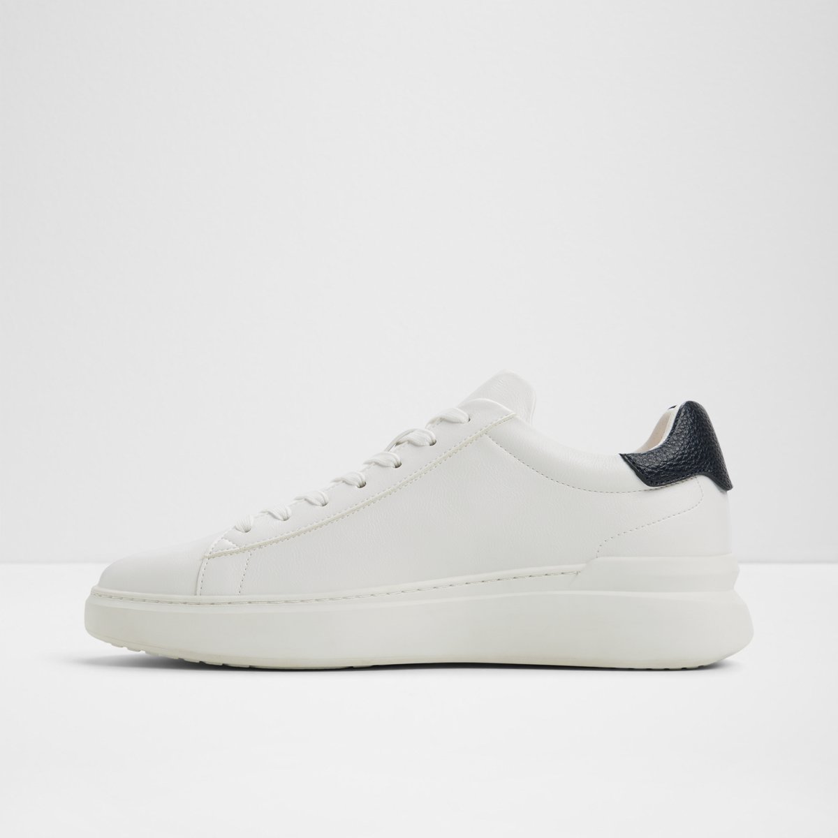 Paxon Low-Top Sneakers