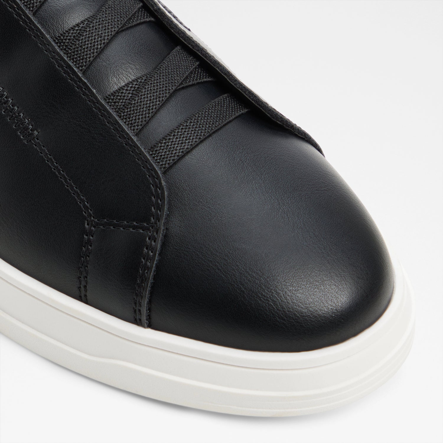 Pearce Low-Top Sneakers