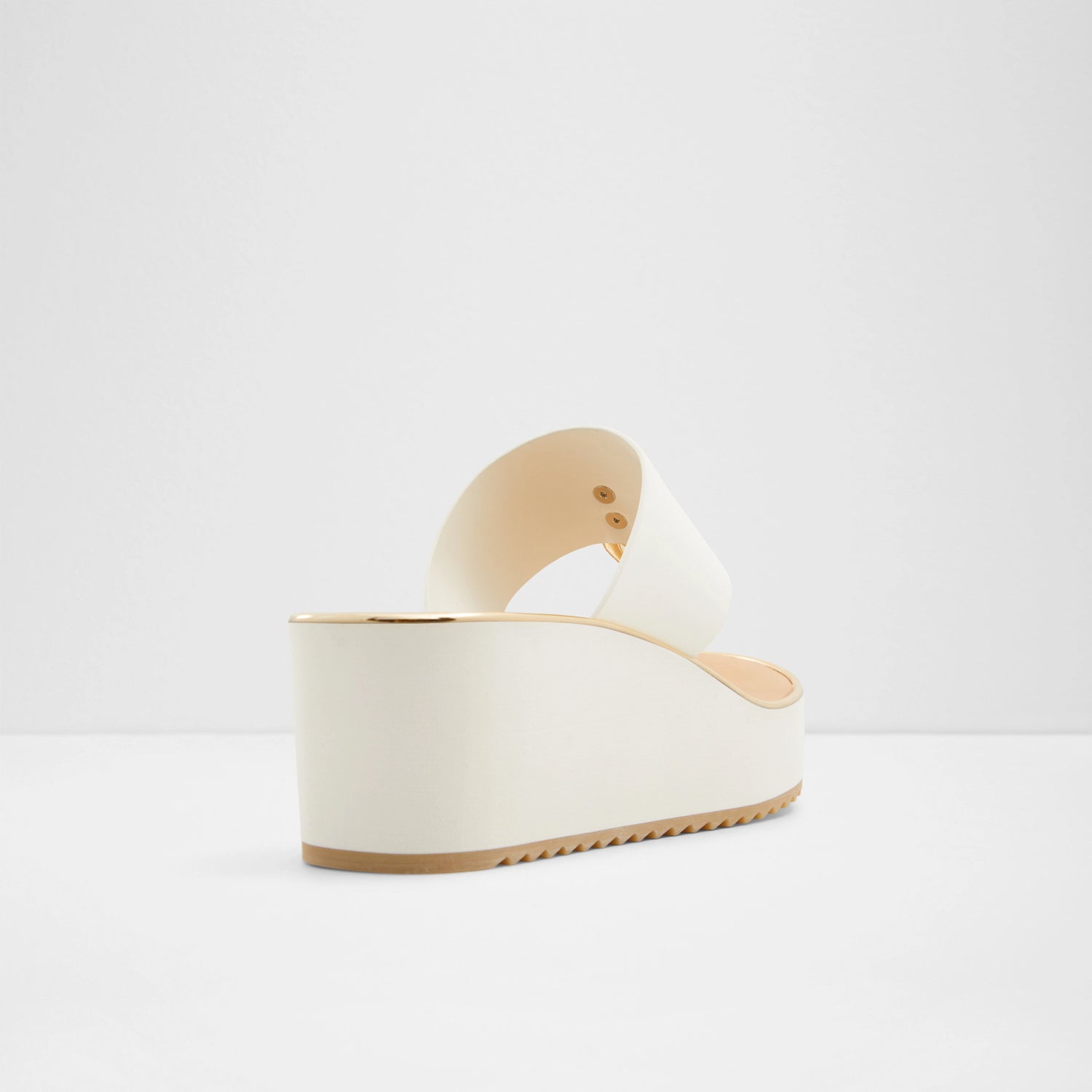 Penelopy T-strap Sandals
