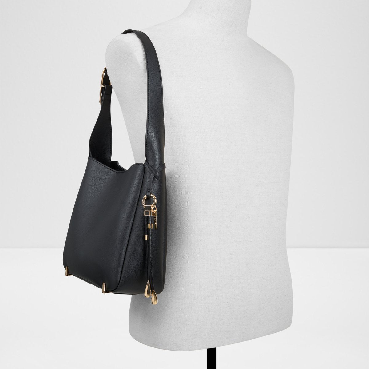 Qadode Bucket Bag