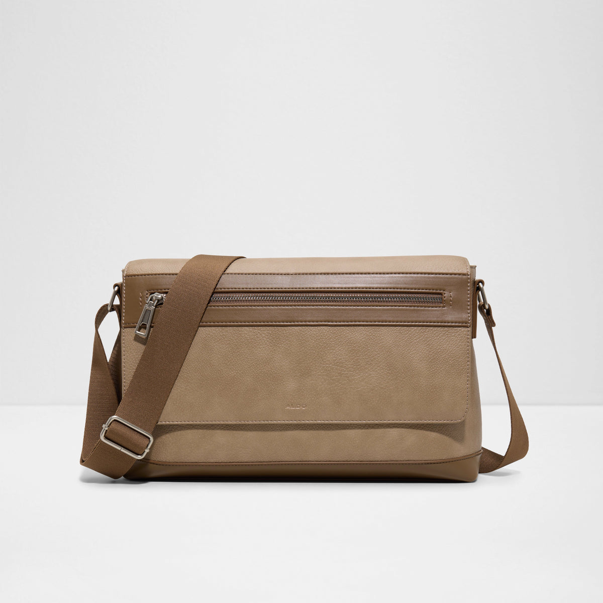 Raemond Messenger Bag