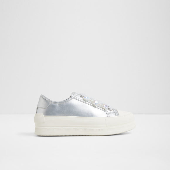 Rayes Low-Top Sneakers