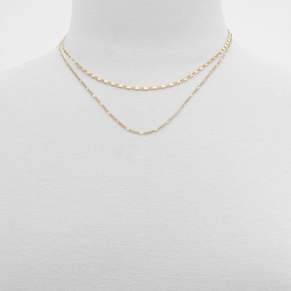 Rilara Layered necklace