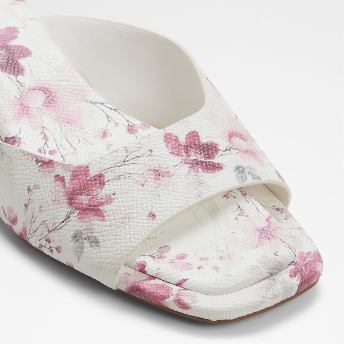 Riyana Heeled Sandals