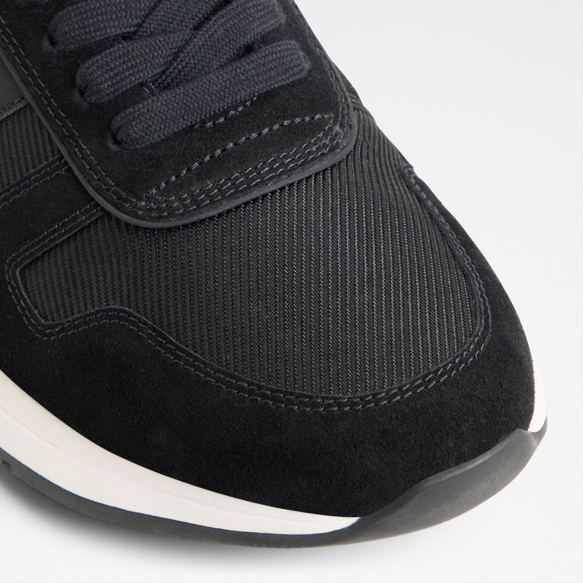 Robben Low-Top Sneakers