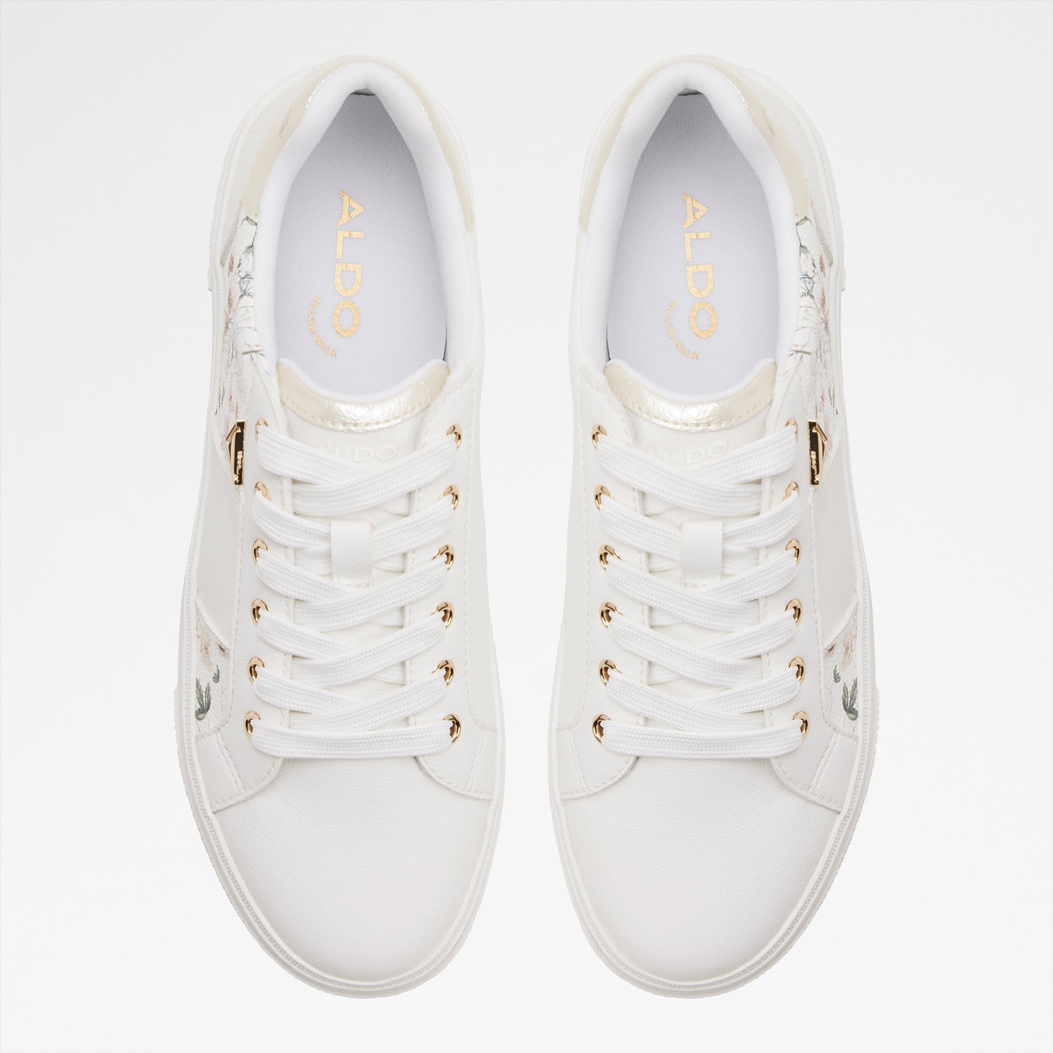 Saddie Low-Top Sneakers