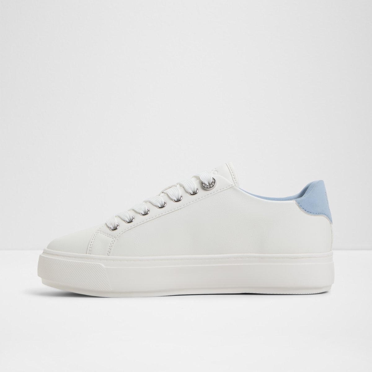 Saxony Low-Top Sneakers