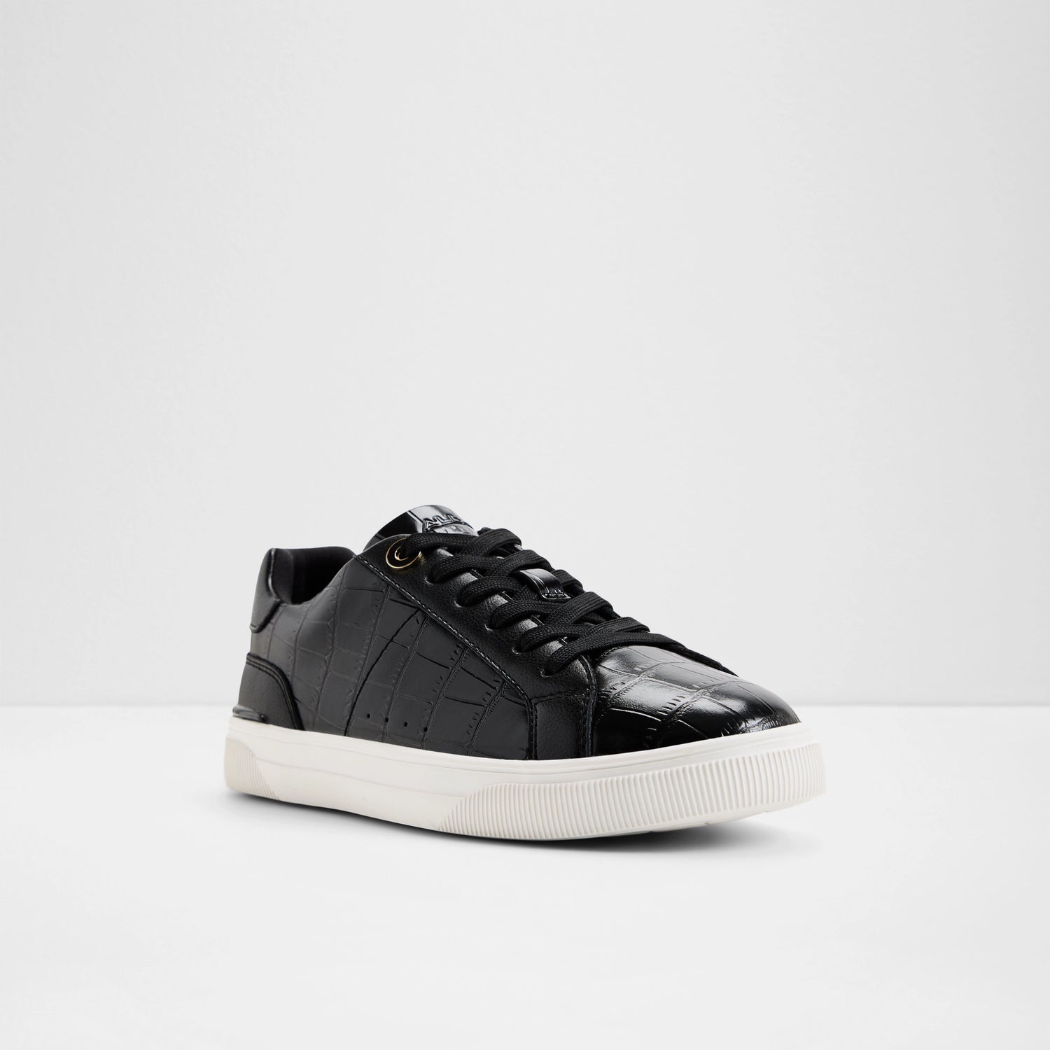 Soera Low-Top Sneakers