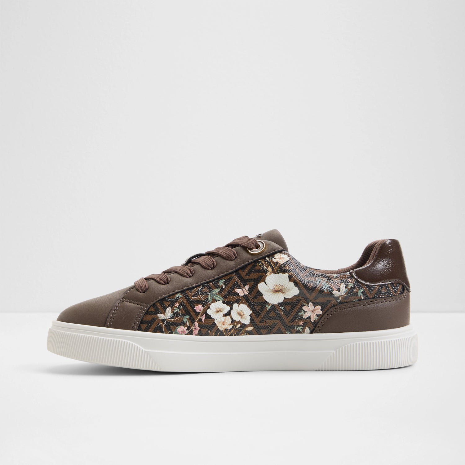 Soera Low-Top Sneakers
