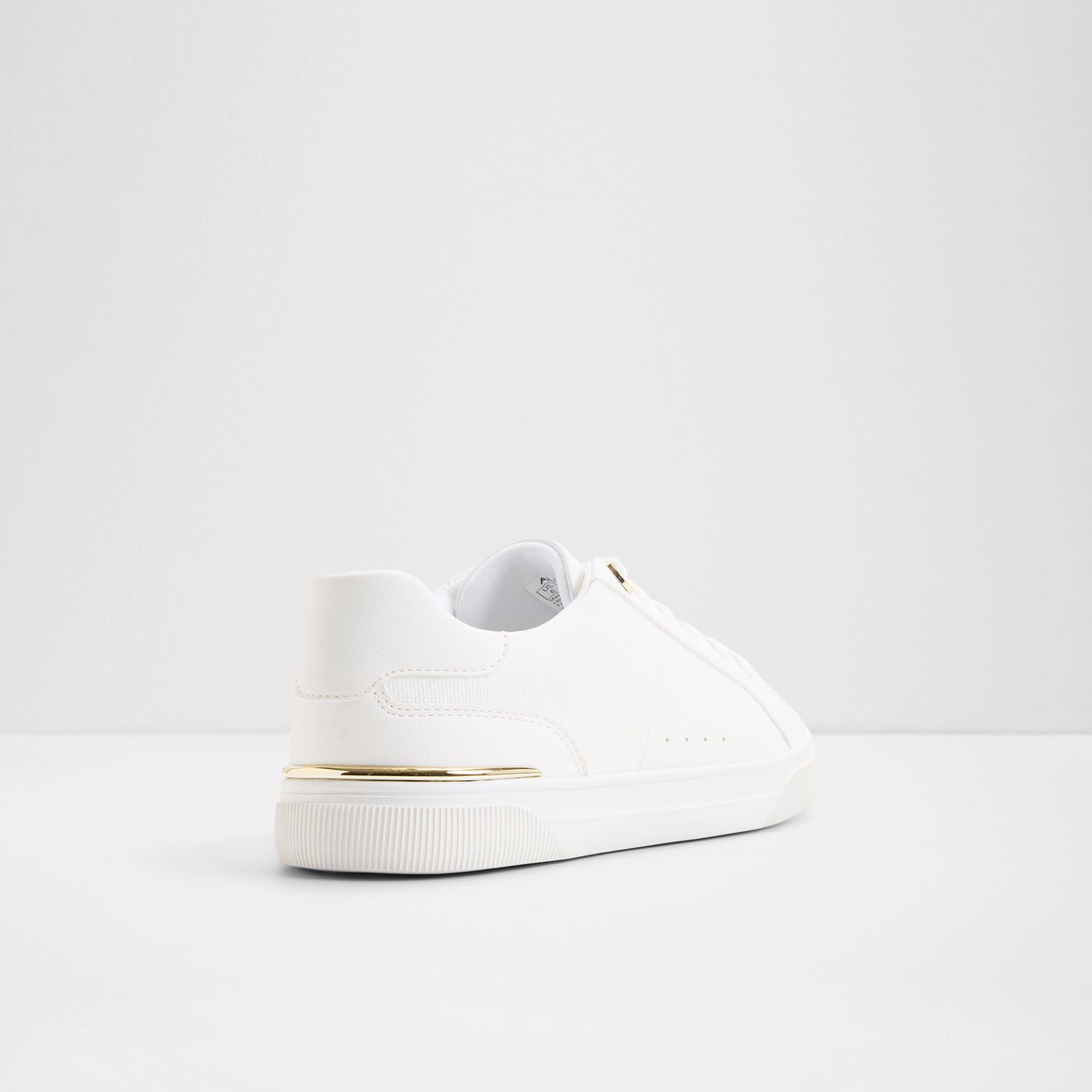 Soera Low-Top Sneakers