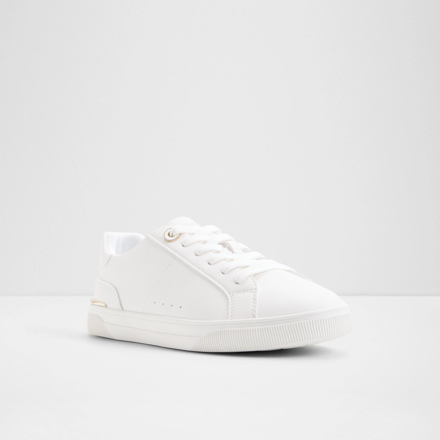 Soera Low-Top Sneakers