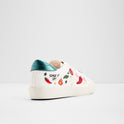 Spicy Low-Top Sneakers