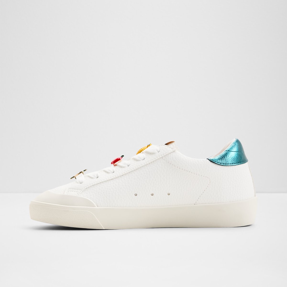 Spicy Low-Top Sneakers