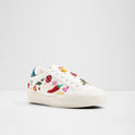 Spicy Low-Top Sneakers
