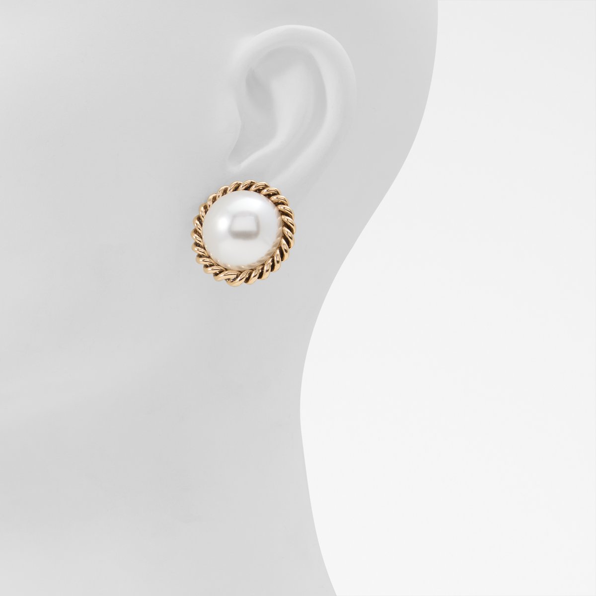 Talaberia Pierced Earrings