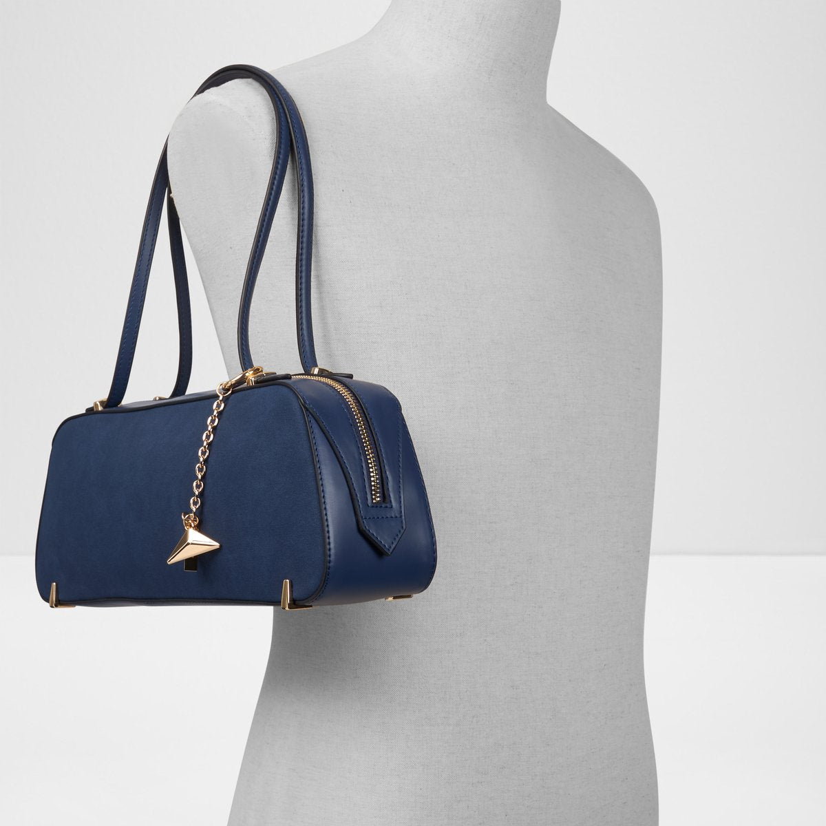 Thaleli Shoulder Bag