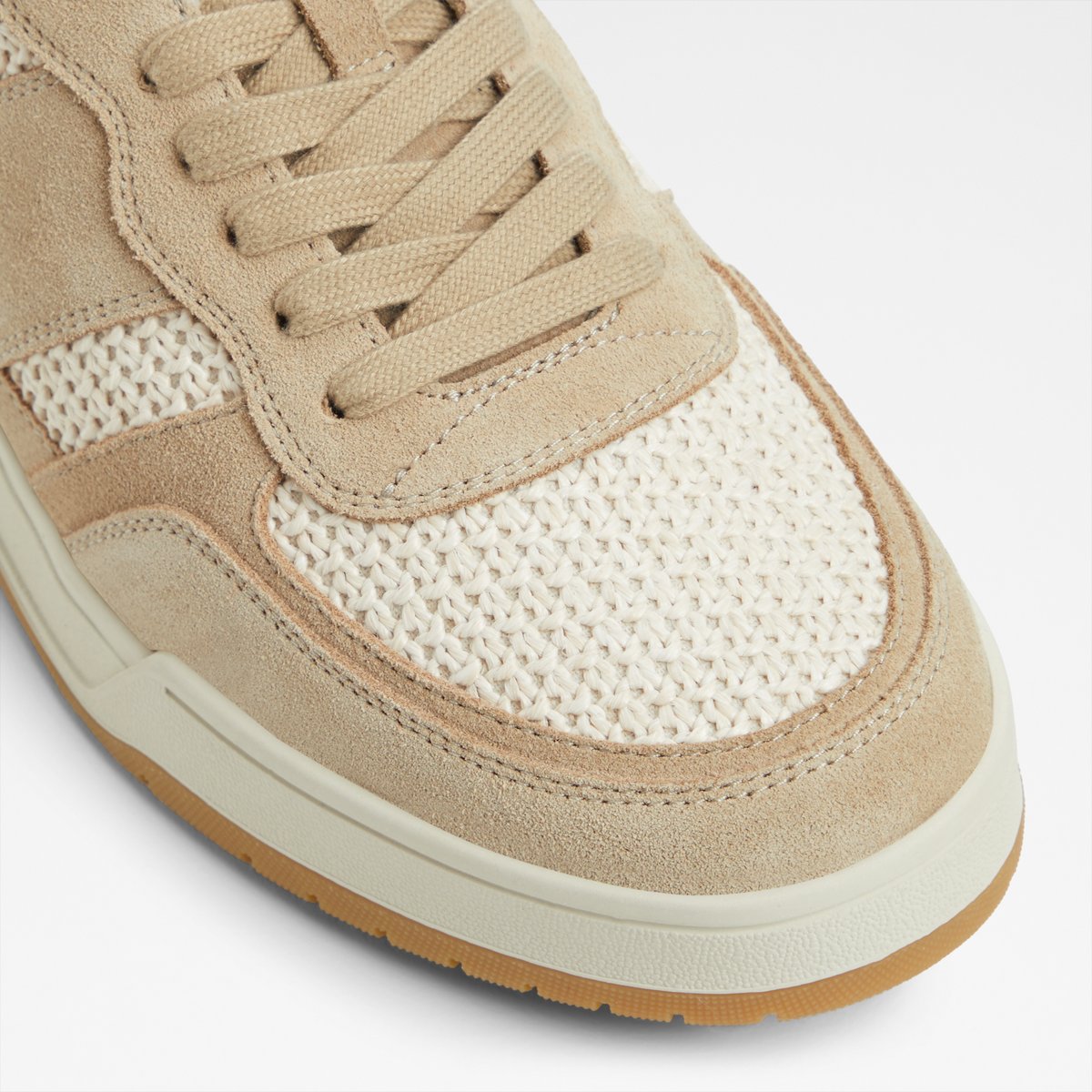 Topper Low-Top Sneakers