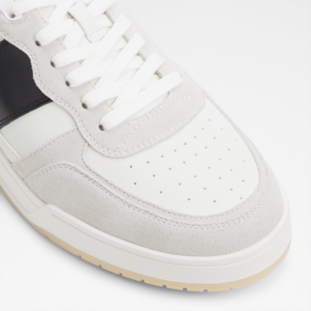 Topper Low-Top Sneakers