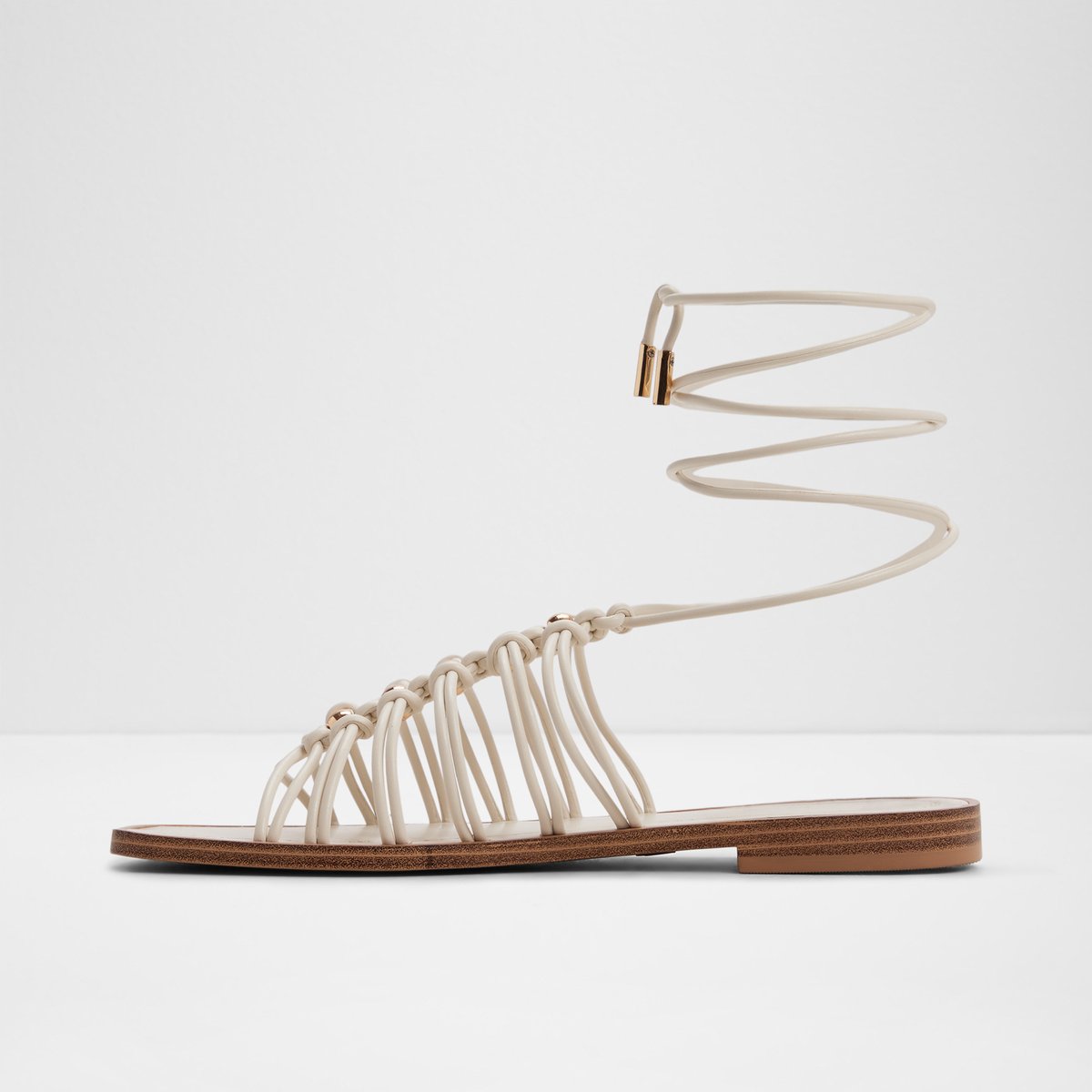 Unoma Flat Sandals