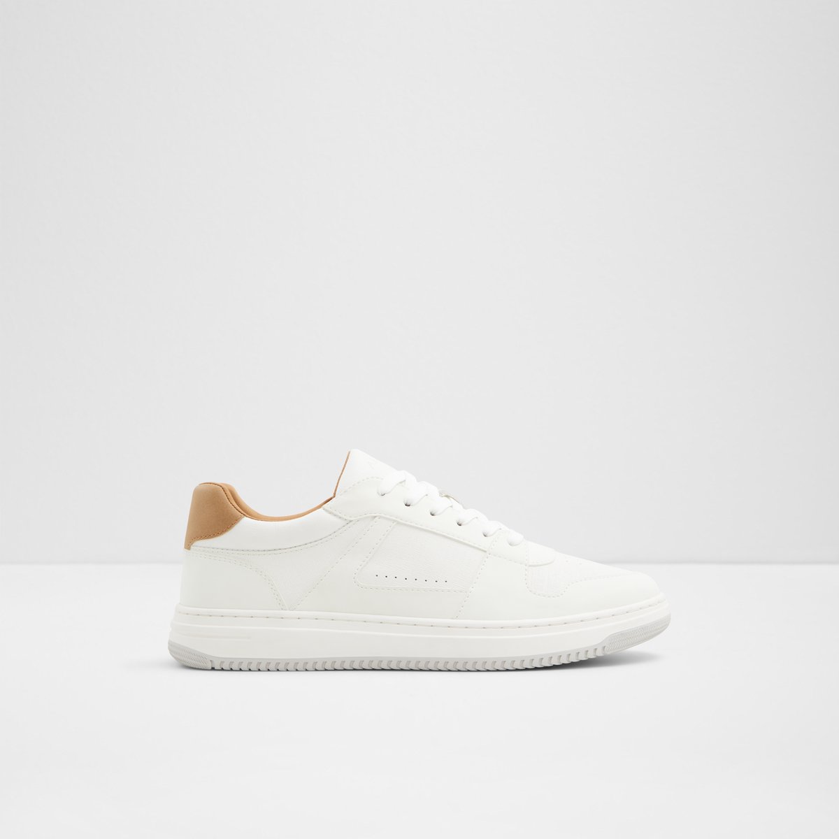 Urbanspec Low-Top Sneakers