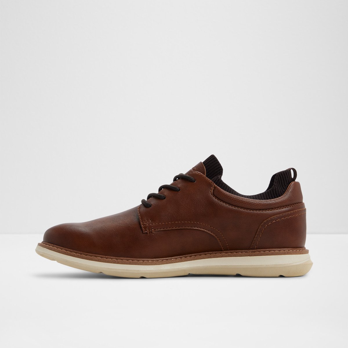 Wynder Low-Top Sneakers