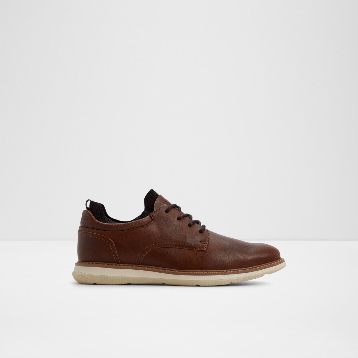 Wynder Low-Top Sneakers