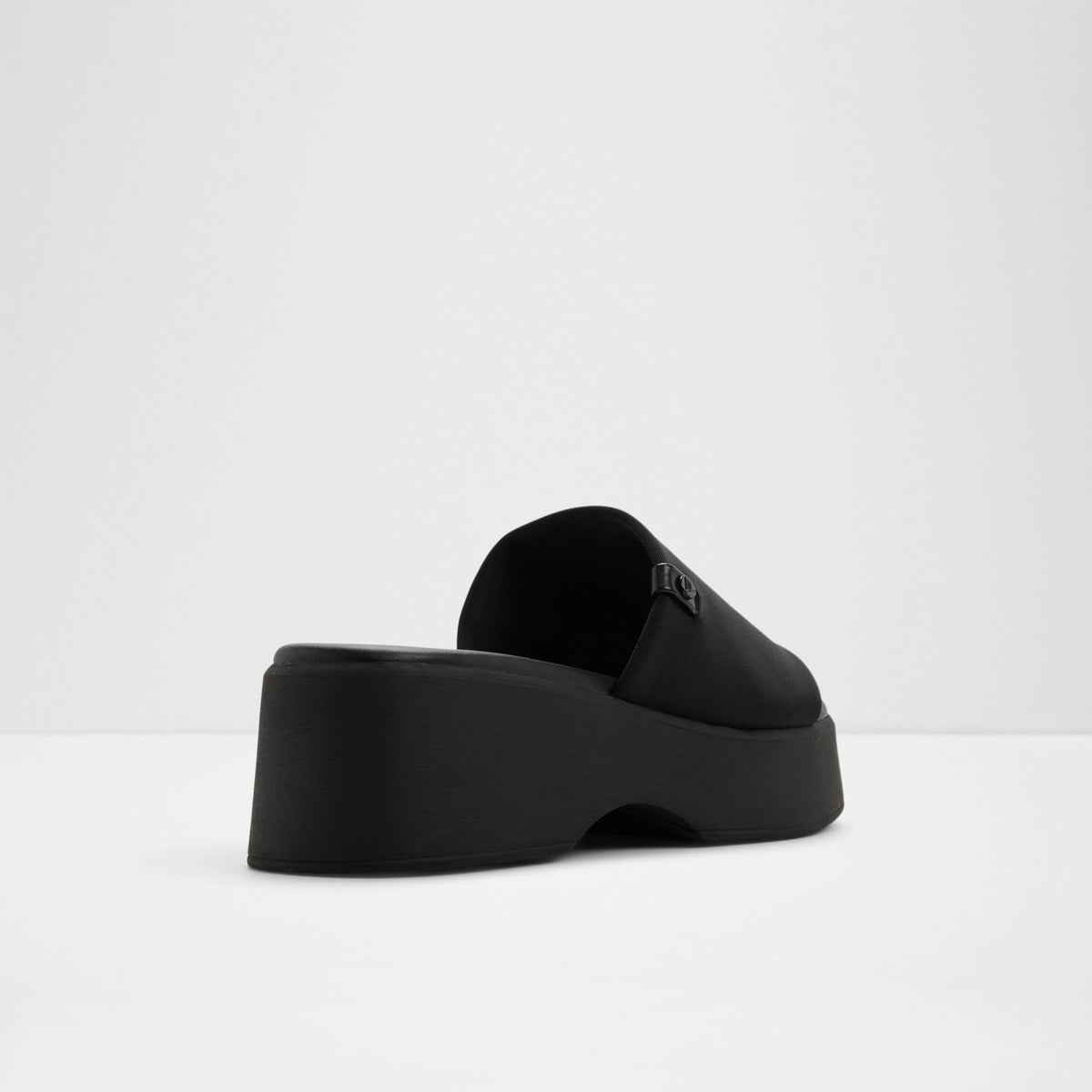 Yassu Slide Sandals