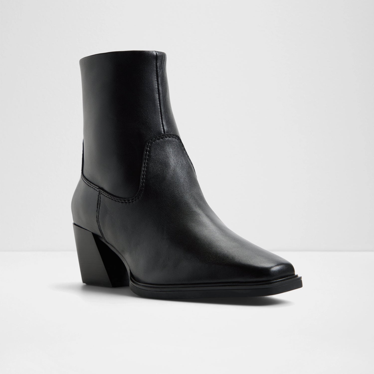 Ybiraweth Ankle Boots