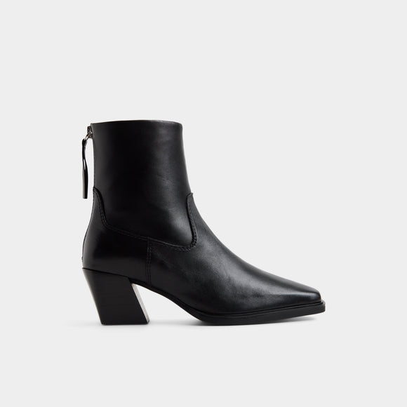 Ybiraweth Ankle Boots