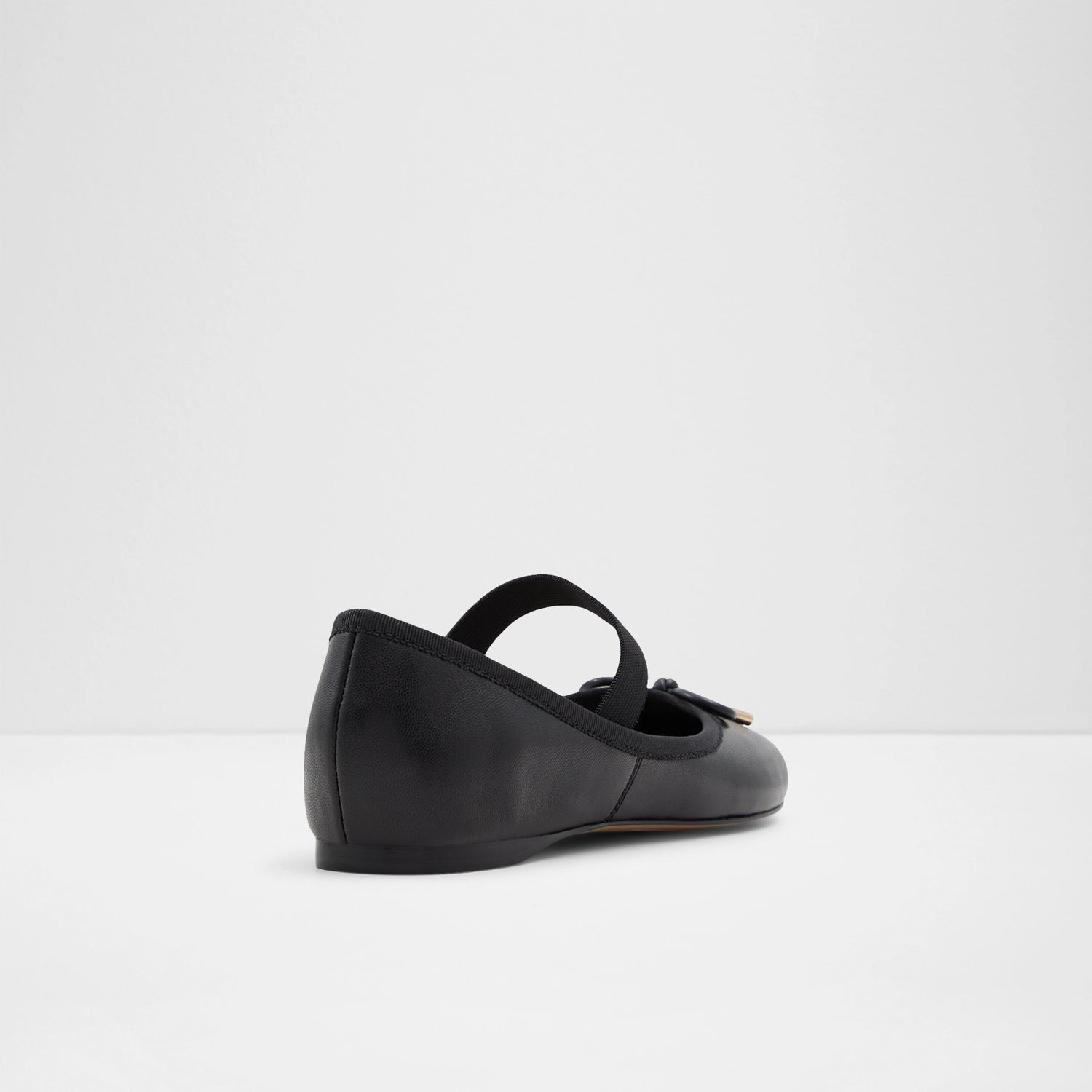 Yuji Ballet Flats